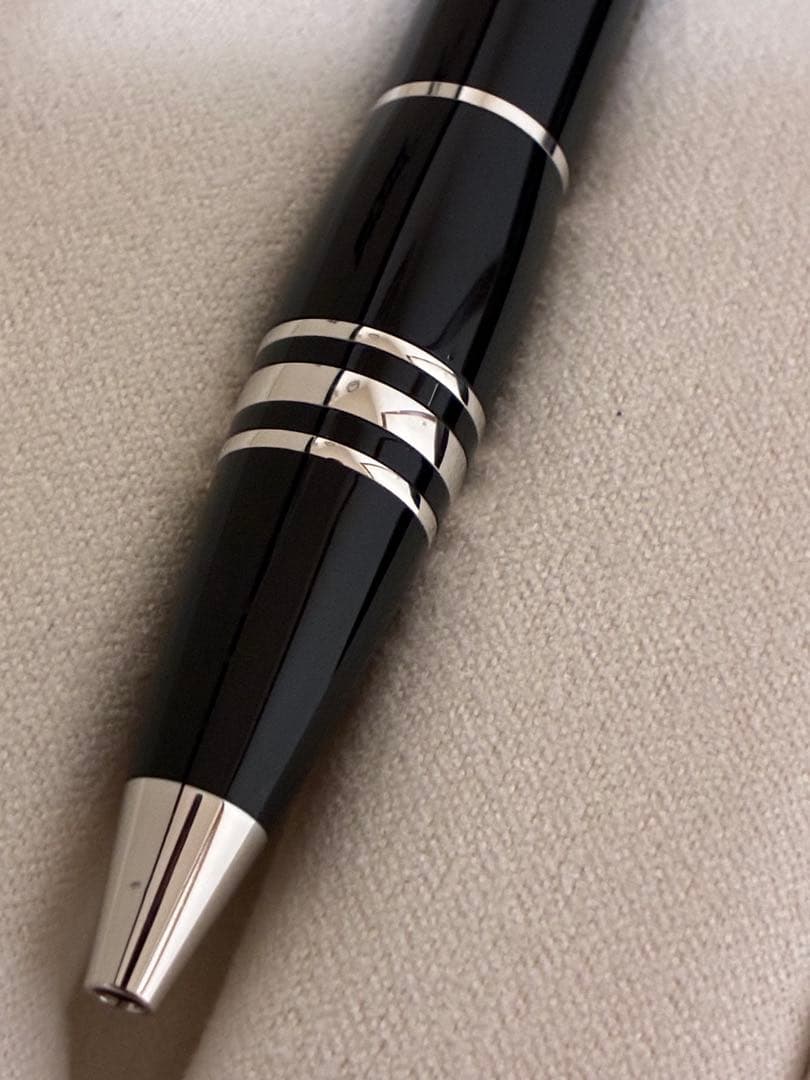 ◾️モンブラン◾️スターウォーカーボールペン◾️ミッドナイトブラック◾️筆記良好◾️化粧箱