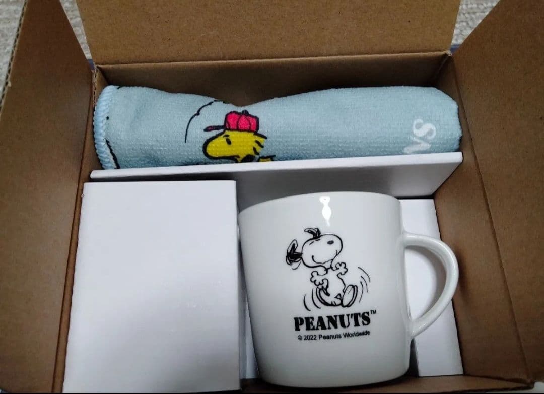 新品　スヌーピー　マグカップ、ランチボックス等　7点セット