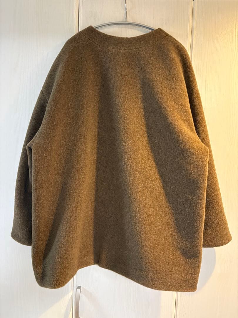 moi tytto ノーカラーボアミドルコート ブラウン