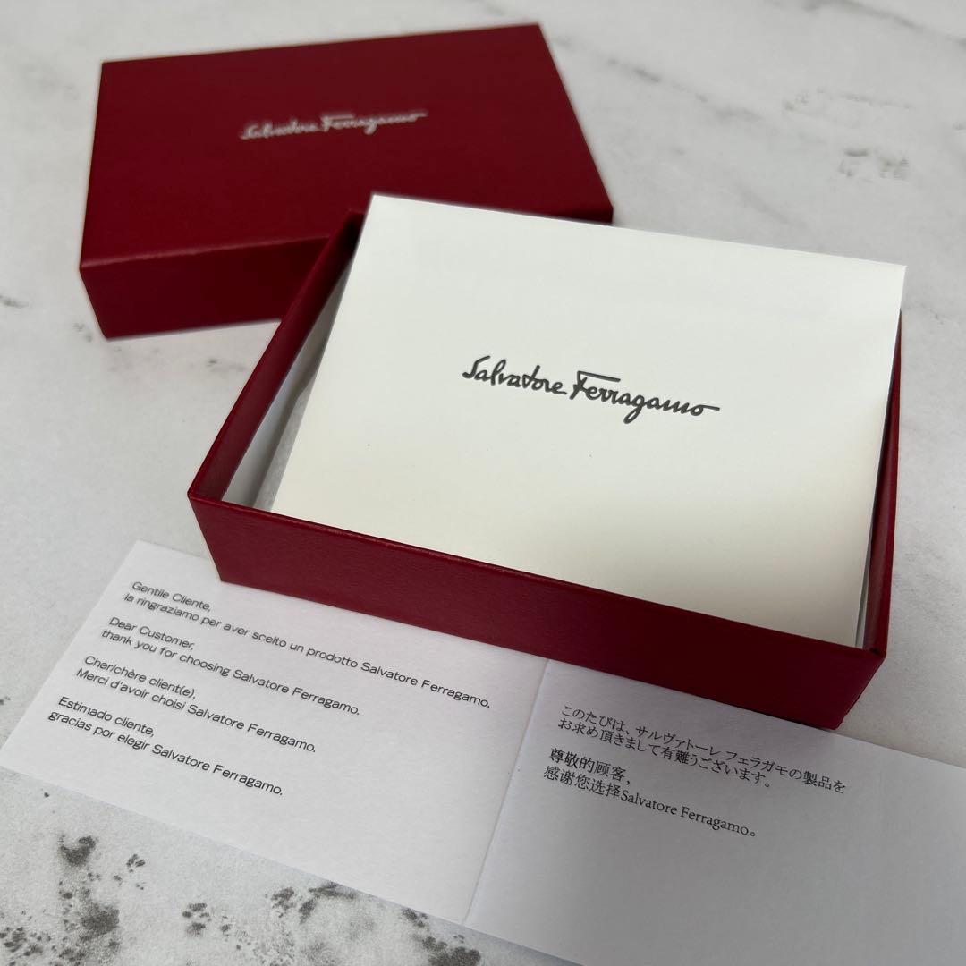 新品 未使用　Salvatore Ferragamo キーリング キーホルダー