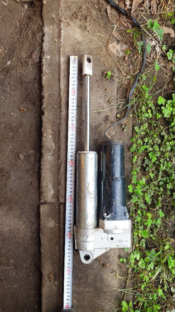 ◯電動式油圧シリンダー 12V ササキ農機 除雪機 農業機械◯