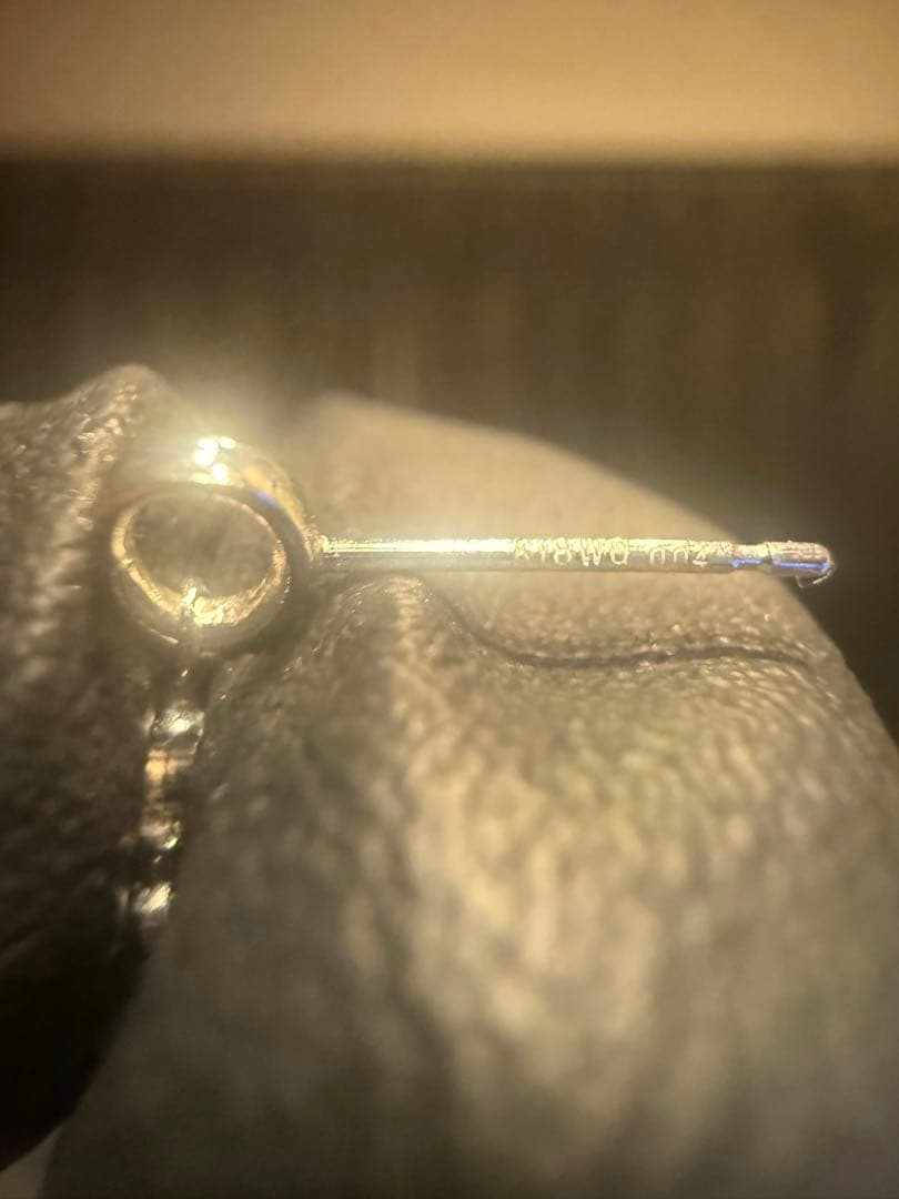 K18ホワイトゴールド　ダイヤモンドピアス