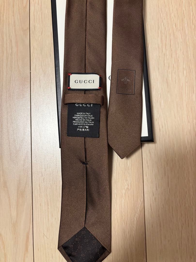 GUCCI ブラウンゴールド　タイガーネクタイ
