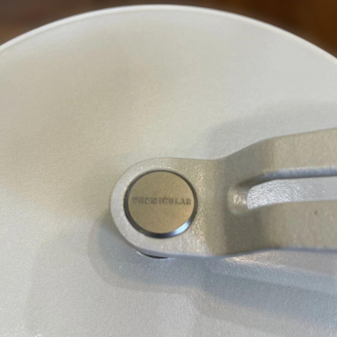 VERMICULAR バーミキュラ　オーブンポット2 マットリネンベージュ 22