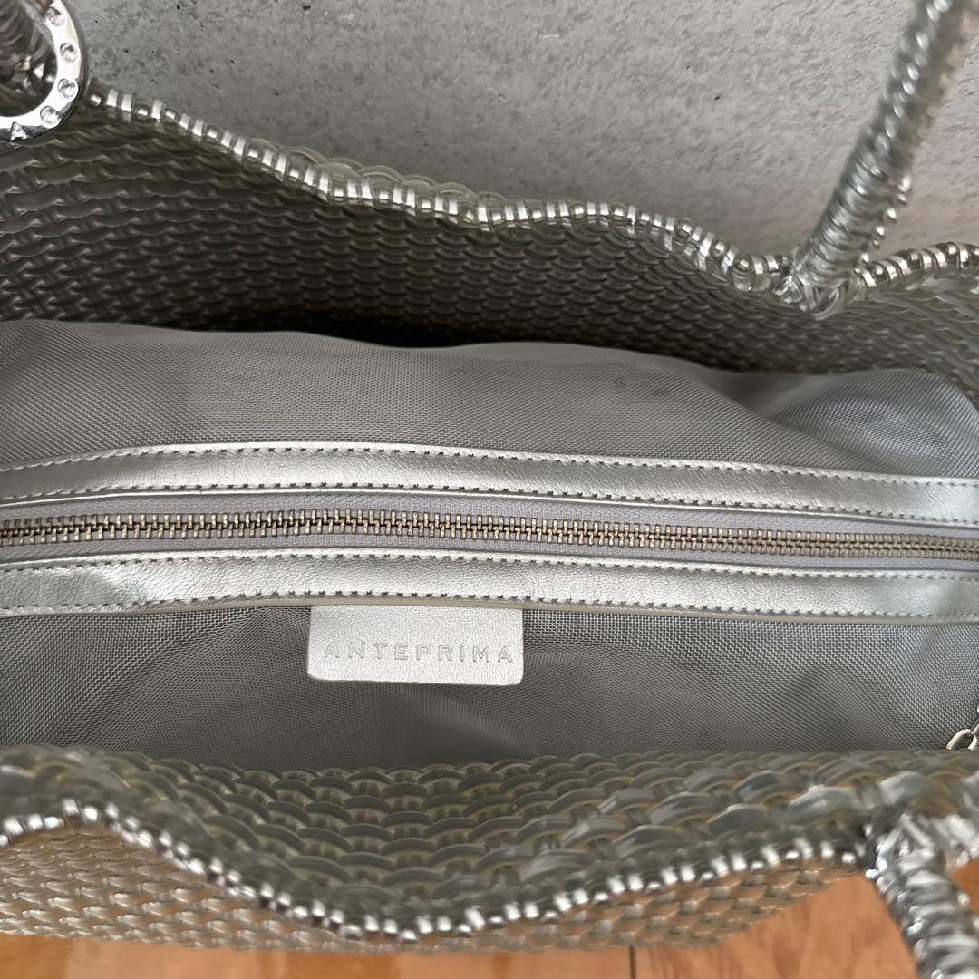 アンテプリマ　シルバートートバッグ