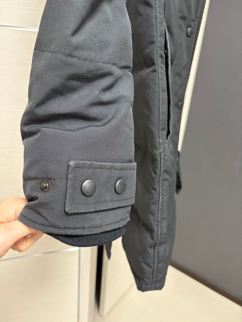   フード付きダウンジャケット