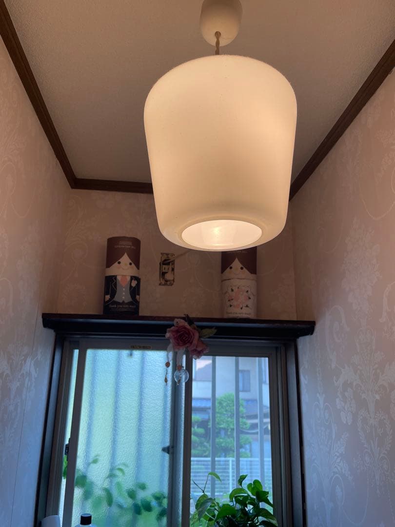 【美品】ローラアシュレイ　ガラス　照明　ライト　白シンプル照明器具