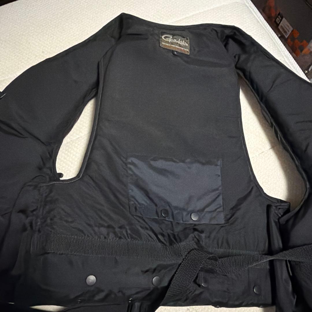 Gamakatsu ブラック/ゴールド ライフジャケット