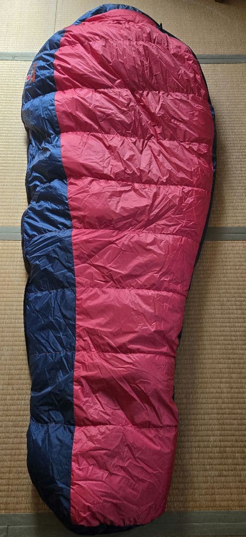 【美品】NANGA シュラフ　オーロラライト　600DX (レギュラー)