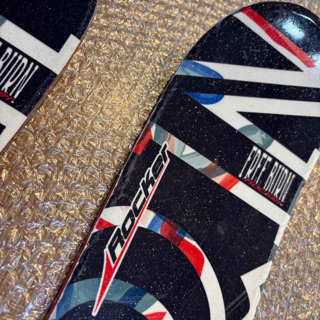 Hart FREEBURN130cm フリースタイルスキー　ショートスキー