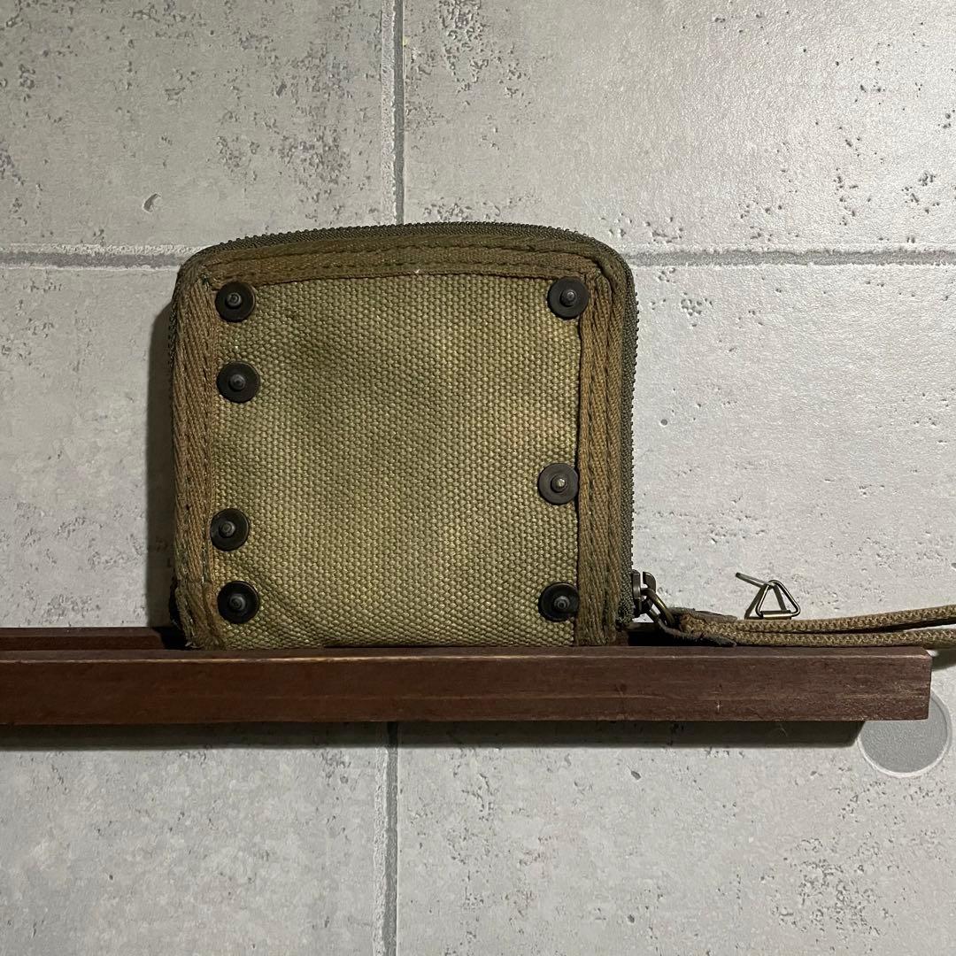 DIESEL 二つ折り military ダメージ財布 カーキ