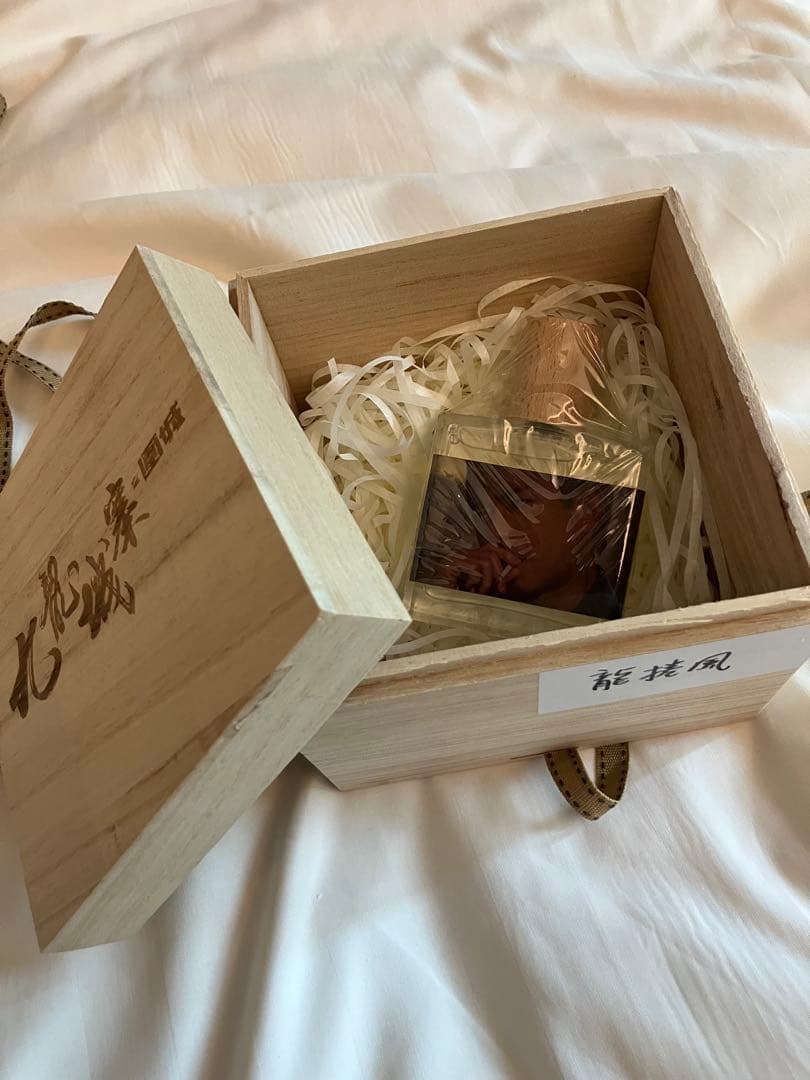 トワイライトウォリアーズ　龍捲風 香水　木箱セット