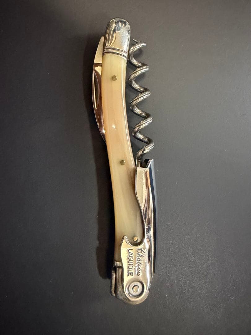 シャトーラギオール　ソムリエナイフ　箱付き　Chateau LAGUIOLE