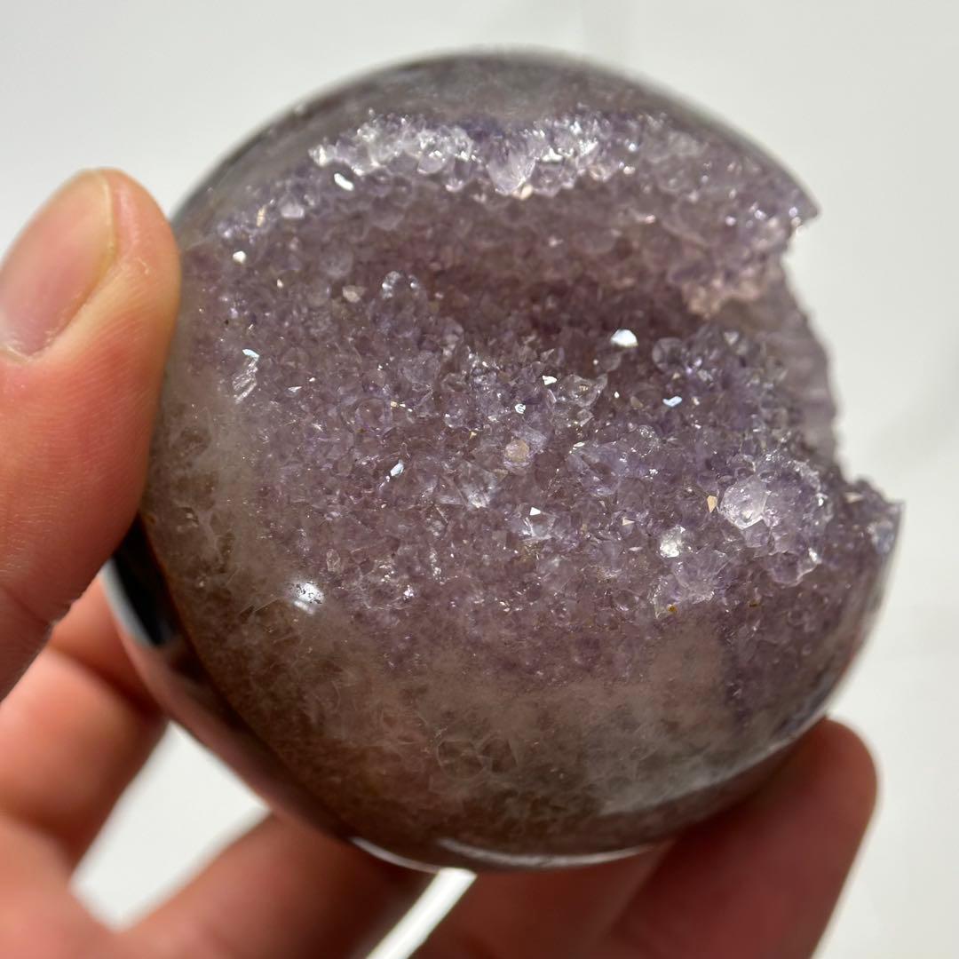 天然石アメジストの笑い口　置物　スフィアE.89