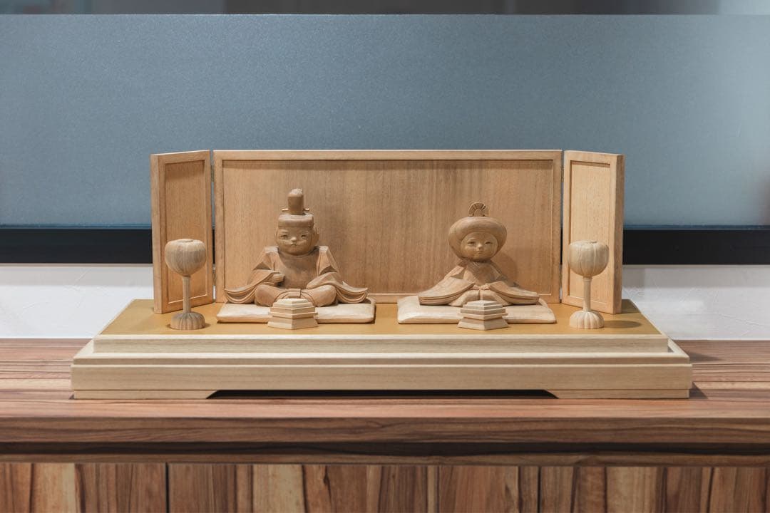 【希少・手彫り一点物】市橋彫刻工房 木彫り 雛人形 楠材 桐台座 ガラスケース付