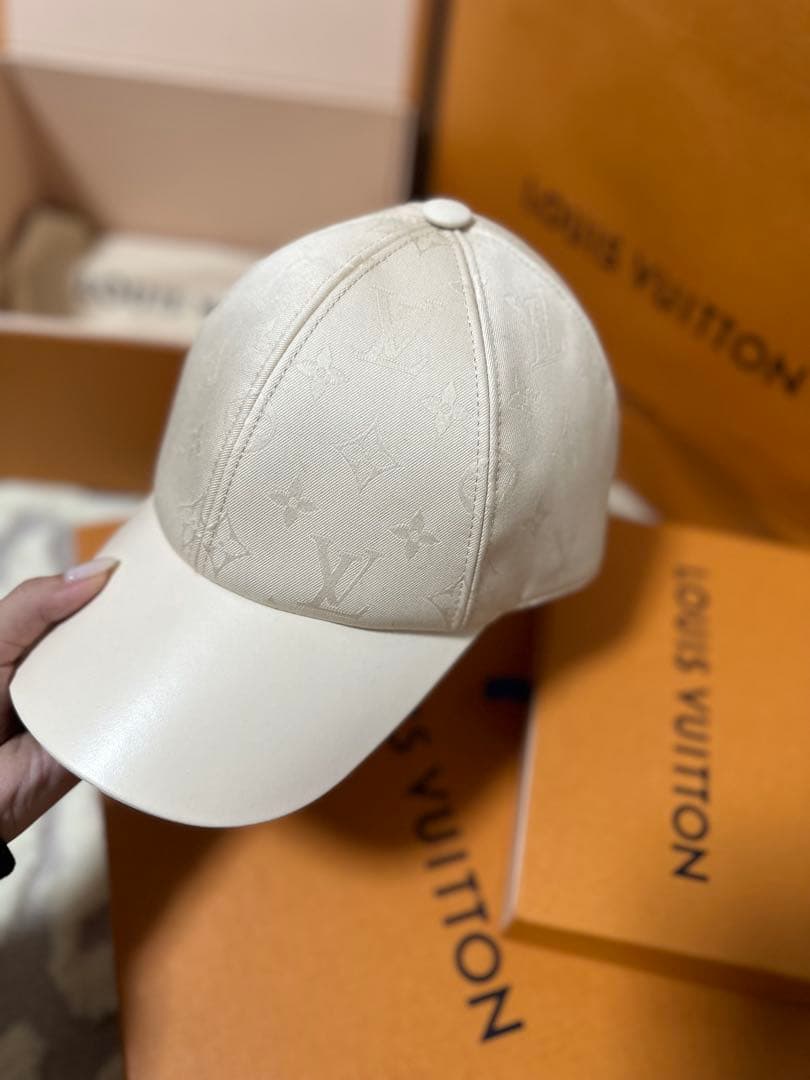 Louis Vuitton アイボリー ベースボールキャップ