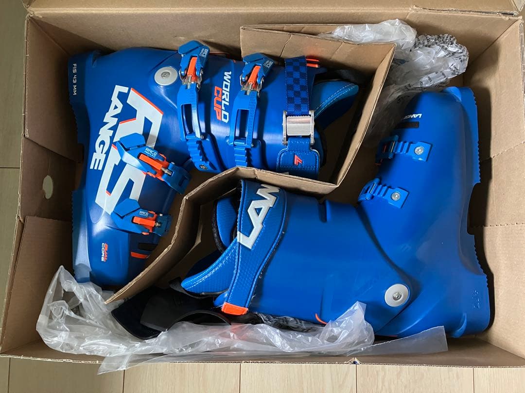 LANGE RS WORLD CUP スキーブーツ使用6日　美品