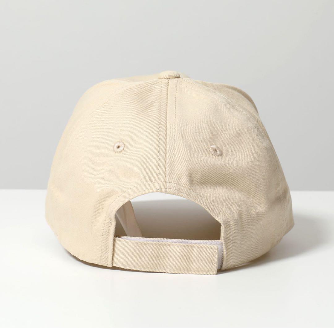 Chloé ベージュ刺繍ロゴキャップ