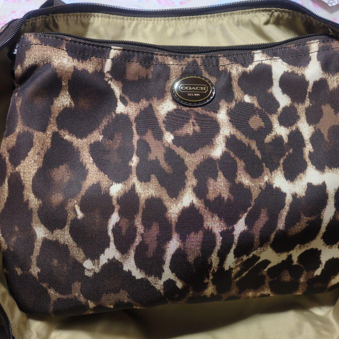 COACH ヒョウ柄 ナイロンバッグ