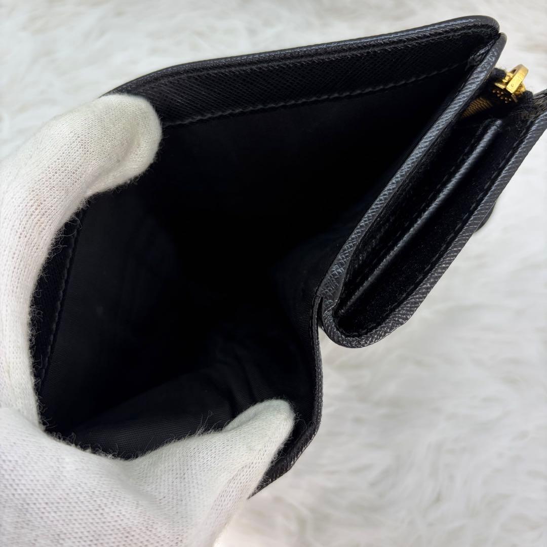 RFID搭載/未使用級✨プラダ　二つ折り財布 三角ロゴ L字 レザー 黒