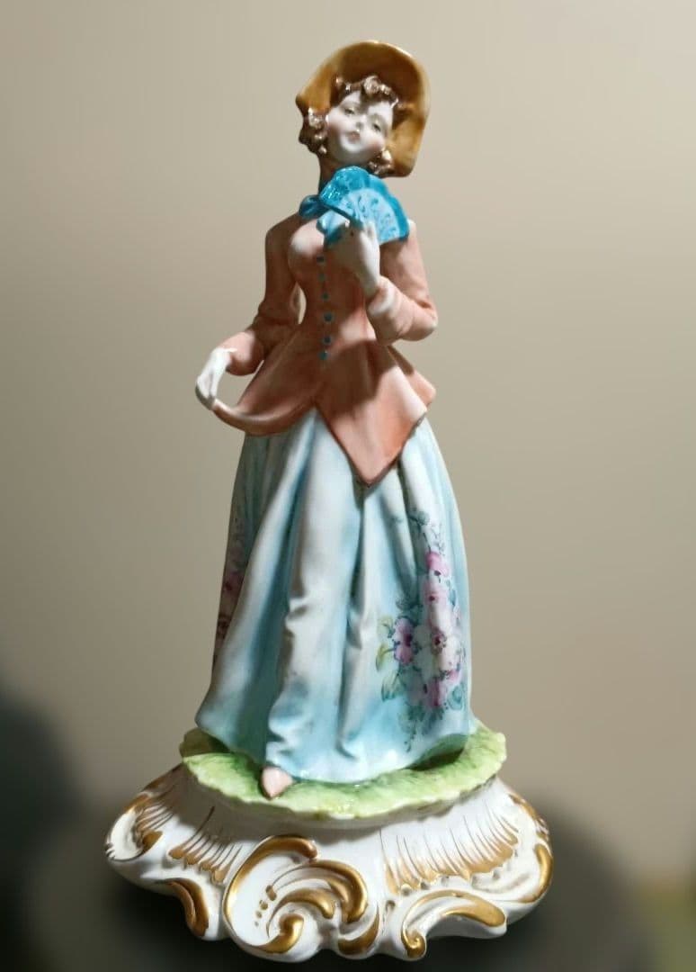 Tiche ティケ 陶器製女性像 置物