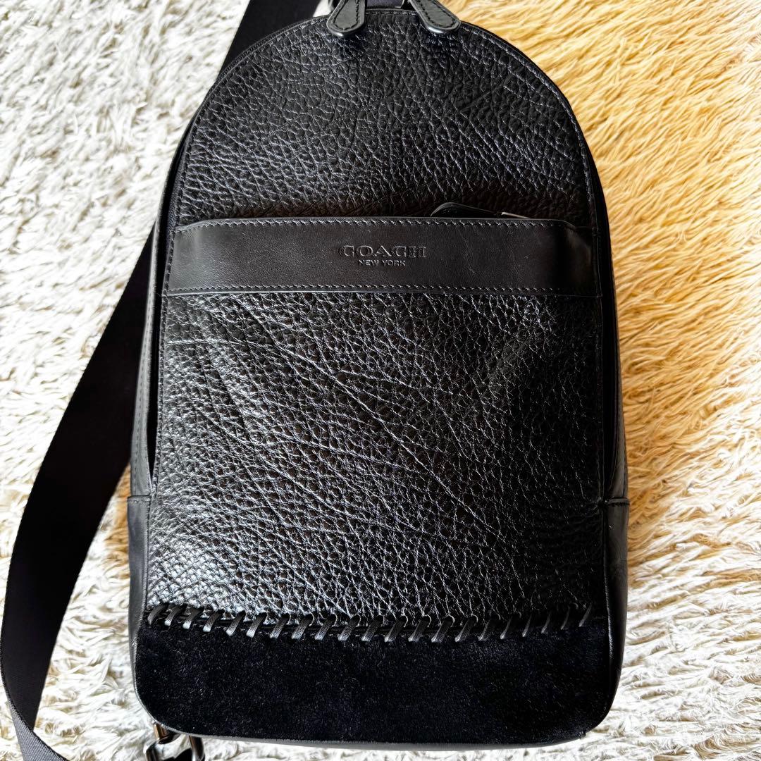 コーチ　チャールズ　ベースボールステッチ　ボディバッグ　斜め掛け　シボ革