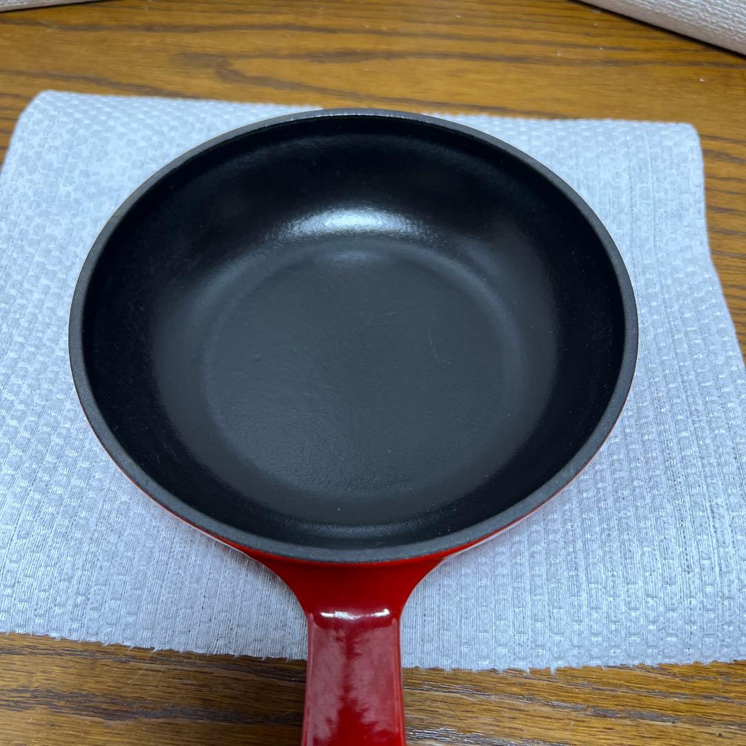 STAUB スキレット　チェリー