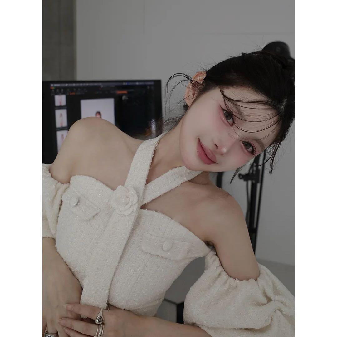 新品タグ付 ダーリッチ イエロー ホルターネックオフショルツイードトップス