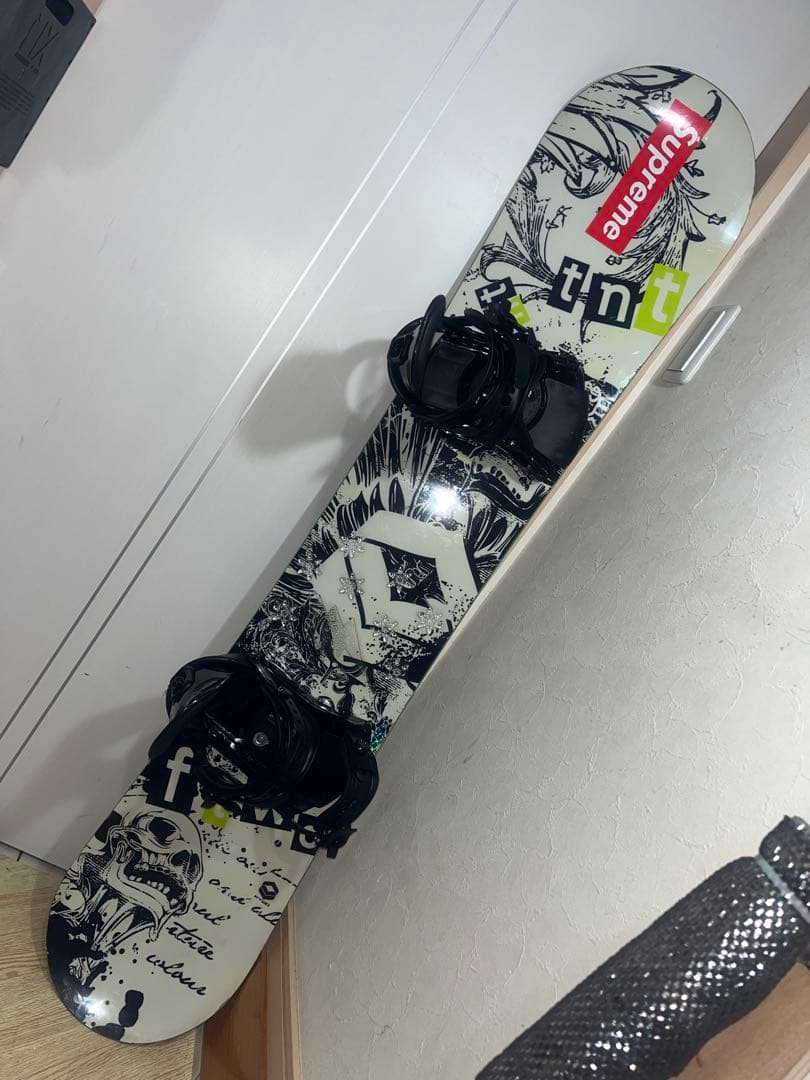 グラトリ最強定番ボードTNT ！FTWO 150cm 新品バインセット
