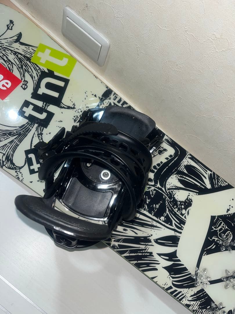 グラトリ最強定番ボードTNT ！FTWO 150cm 新品バインセット