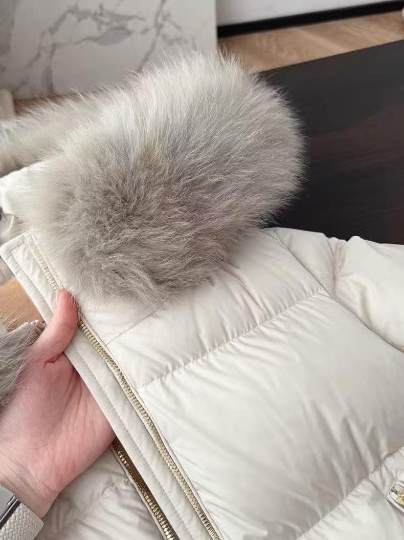 極美品アイボリー ファー付きダウンジャケット*