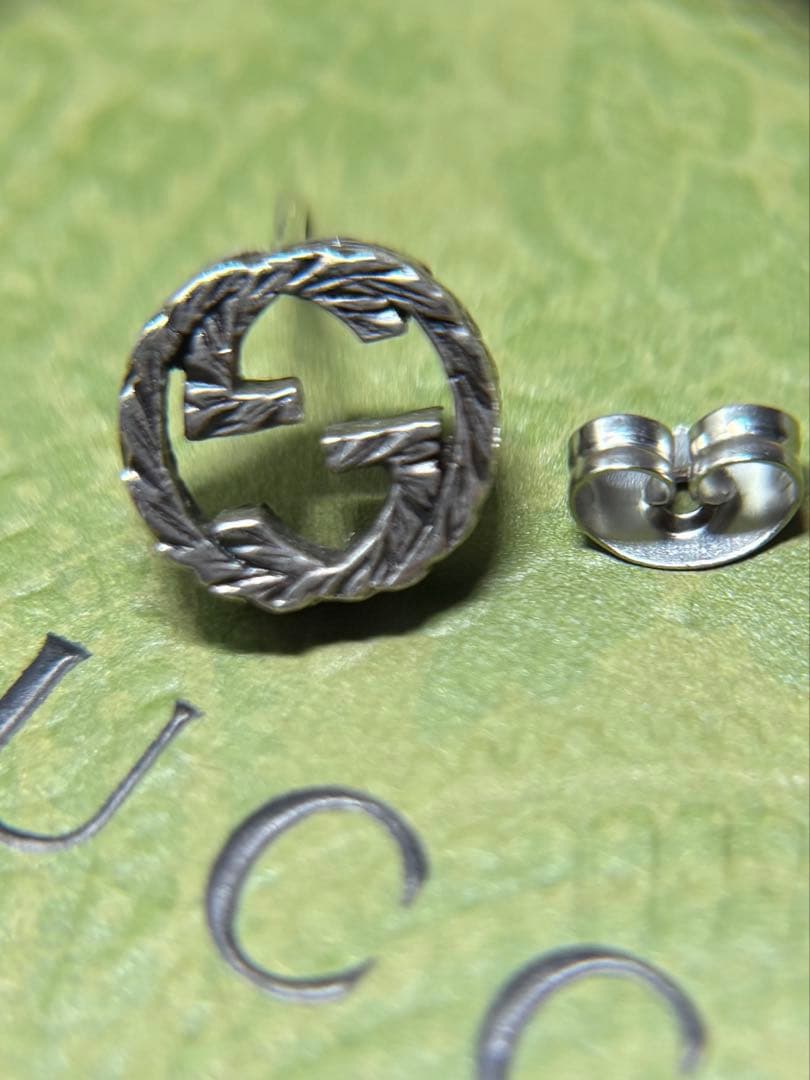 美品✨️ GUCCI グッチ アラベスク インターロッキング ピアス 片耳