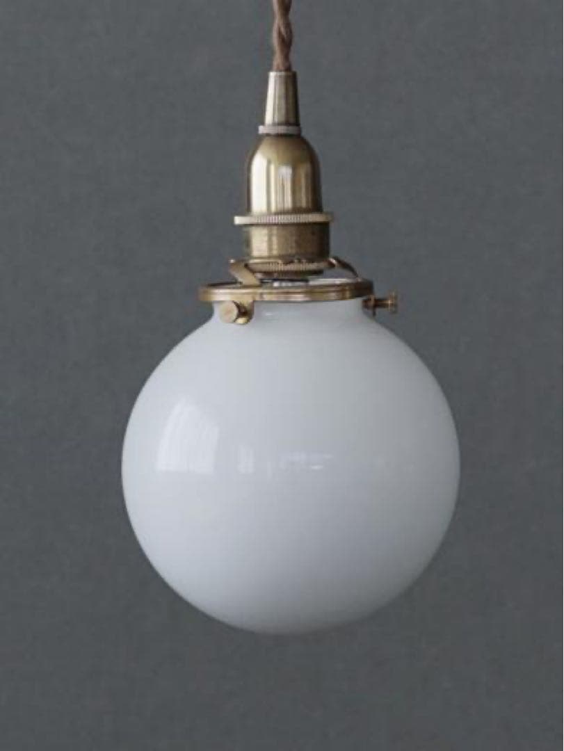 ガラス製球形ペンダントライト