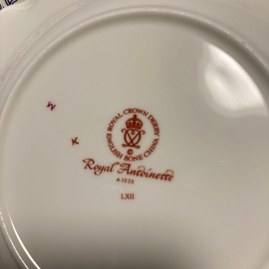 ロイヤルクラウンダービー　ロイヤルアントワネット　アフタヌーンティース