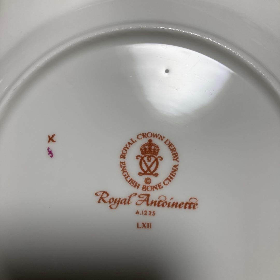 ロイヤルクラウンダービー　ロイヤルアントワネット　アフタヌーンティース