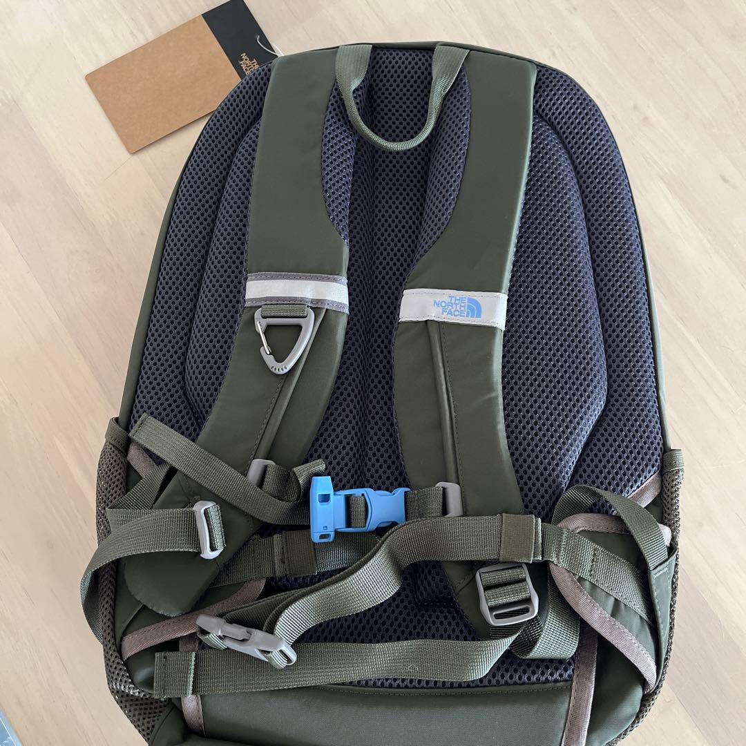 ノースフェイス⭐︎22Lラウンディ【ニュートープグリーン】
