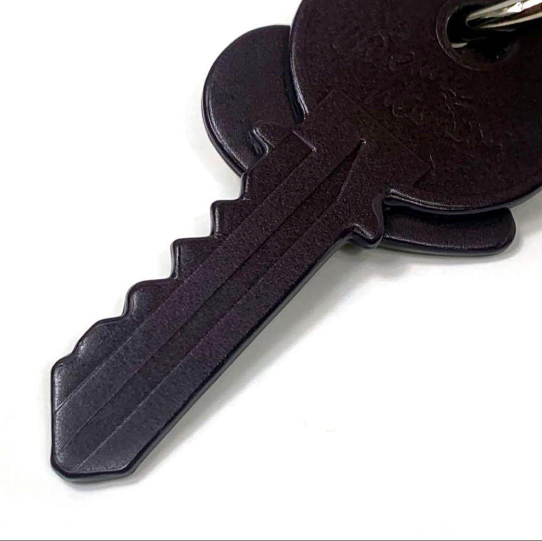 新品未使用品Vivienne Westwood　レザーキーホルダー　キーチャーム