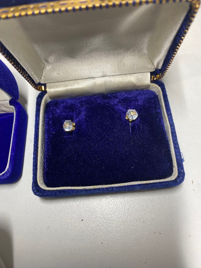 い*ー様 ⭐︎① 遺品整理　まとめ売り　断捨離　終活　指輪　イヤリング　レディー