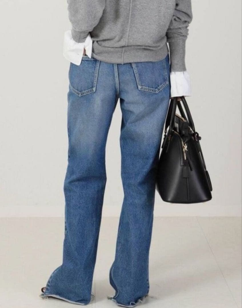 マディソンブルー　HEM CUT FLARE PANTS DENIM