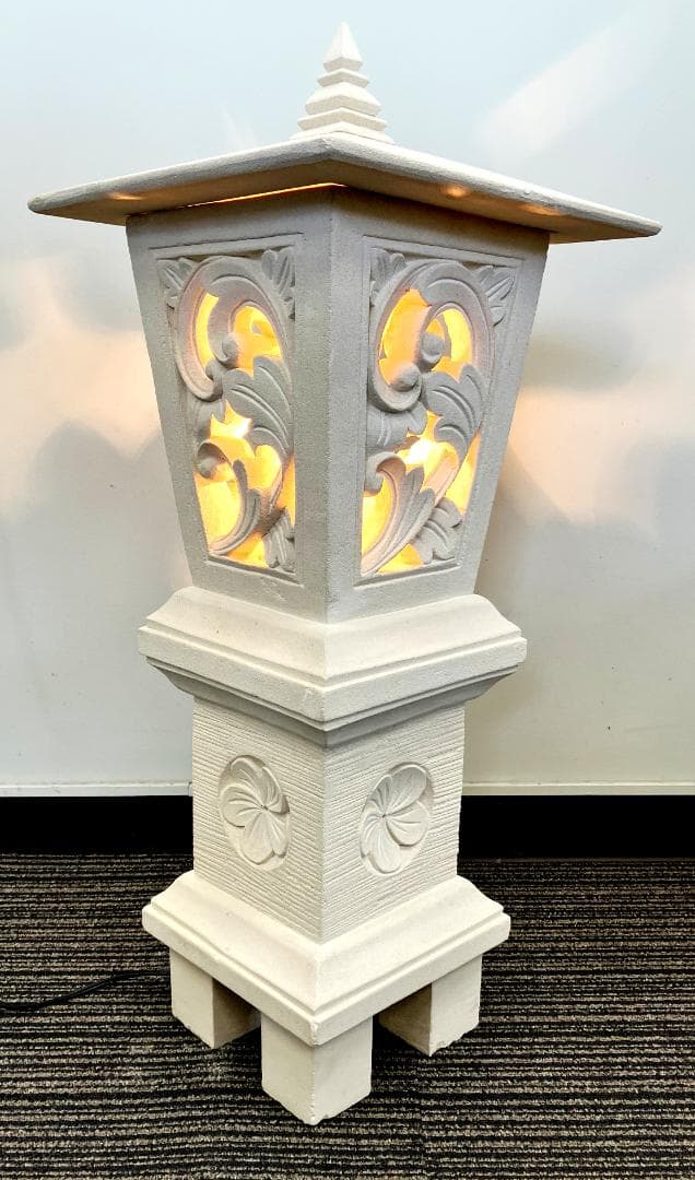 プルメリア柄の灯篭　灯籠　パラス石　アジアン照明　バリ雑貨