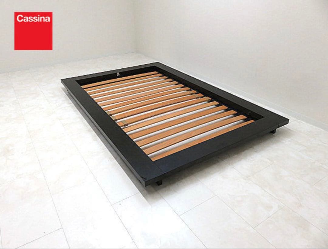 Cassinaカッシーナ「TAM/タム」セミダブルサイズベッドフレーム①