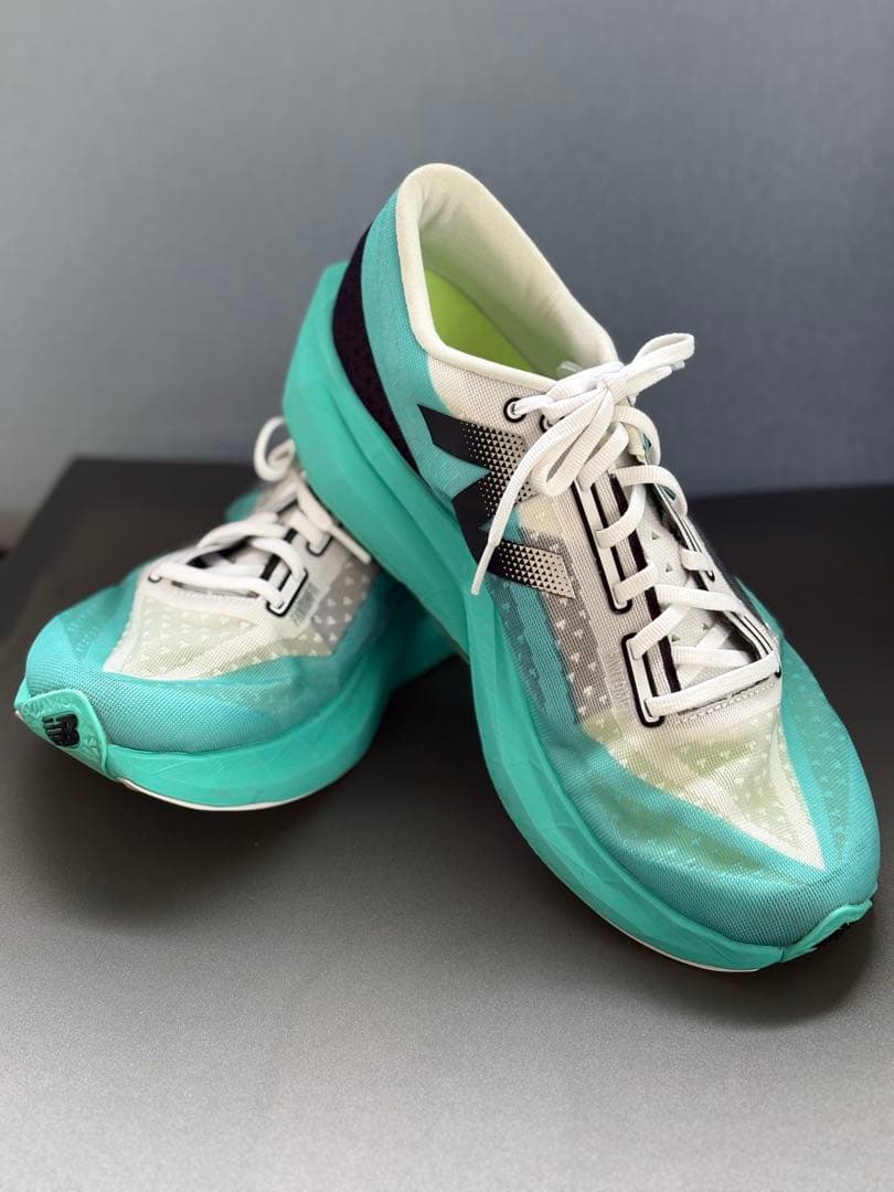 スパイク・シューズ New Balance FuelCell Rebel <No.188>