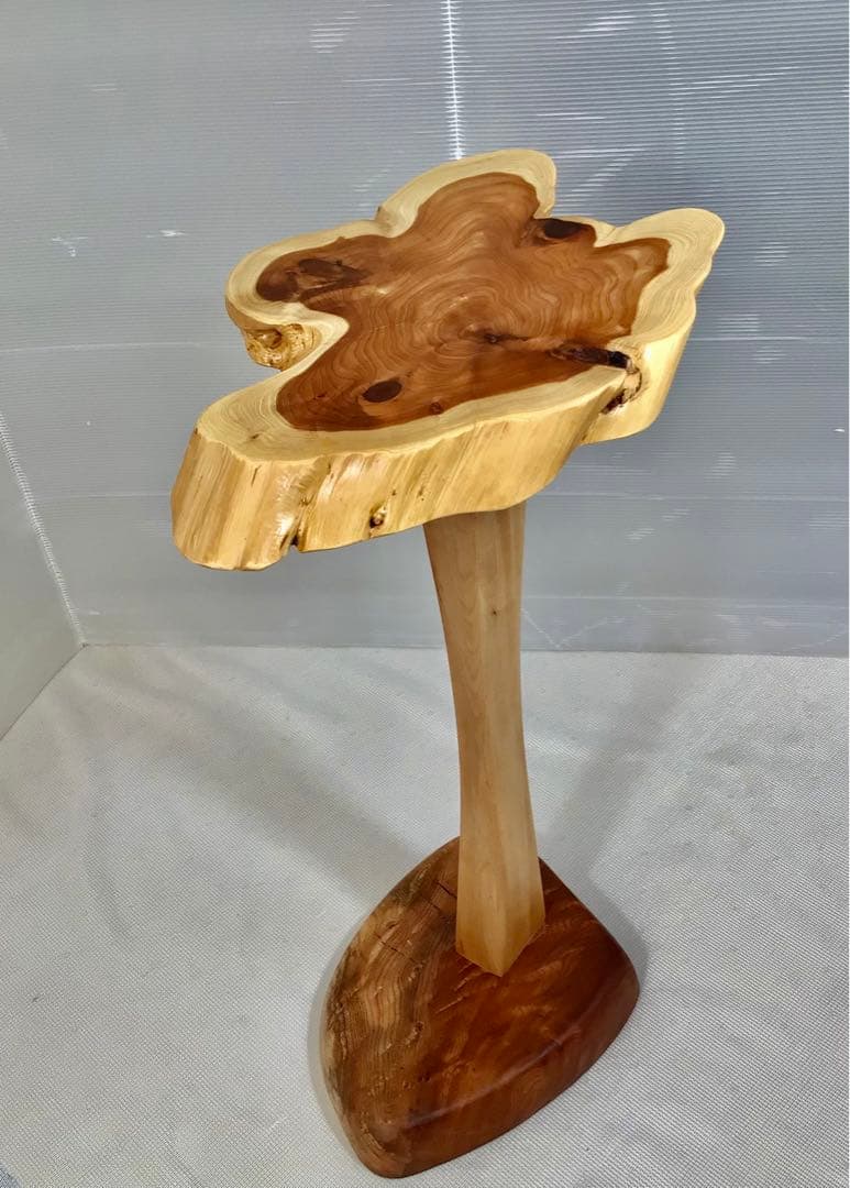 天然木　カイズカイブキ　花台　サイドテーブル　手造り　一点物