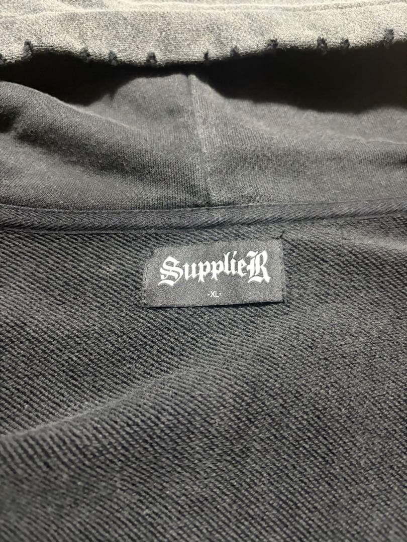 トップス SUPPLIER Vintage Wash Pierced Zip Hoodie