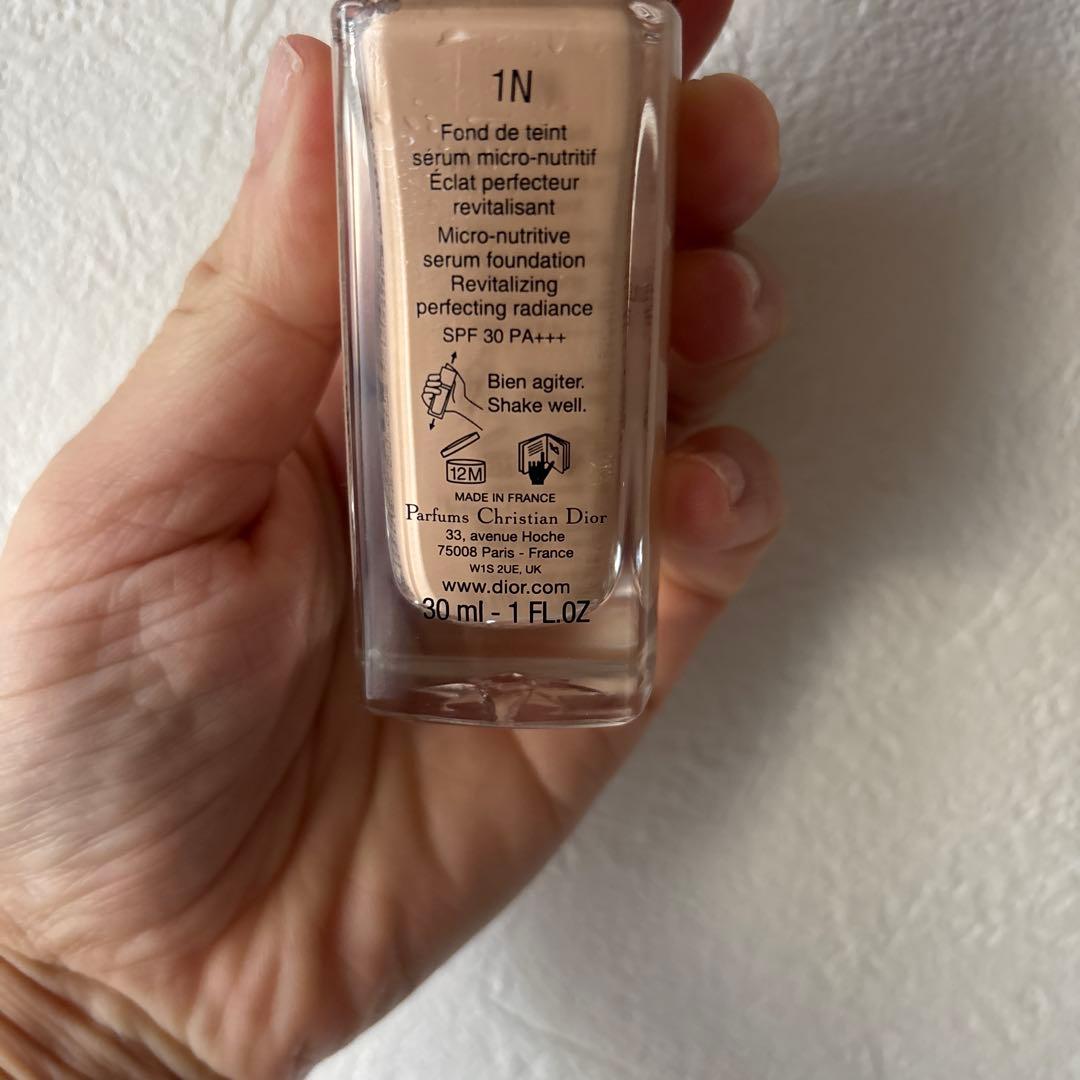 ディオール　プレステージルマイクロフルイドタン1N ニュートラル