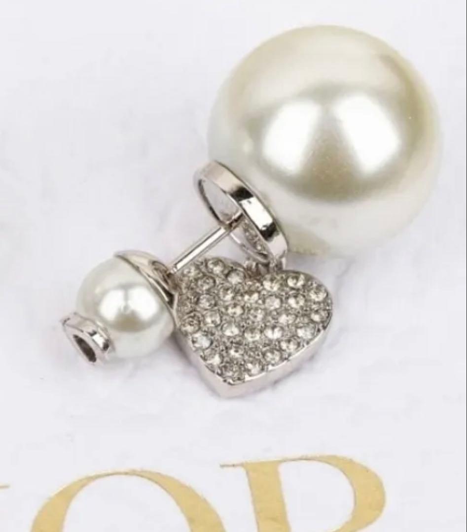 Dior Tribalesピアス　ハートチャーム