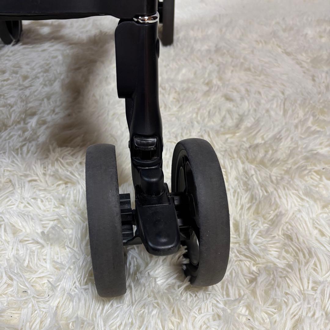 美品　アップリカ ベビーカー ラクーナクッションフリープラス　両体面　2023年