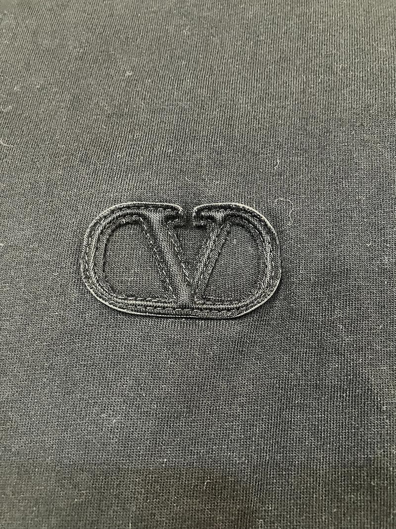 Valentino ヴァレンティノ Vロゴ パッチ 長袖 Tシャツ ロンT