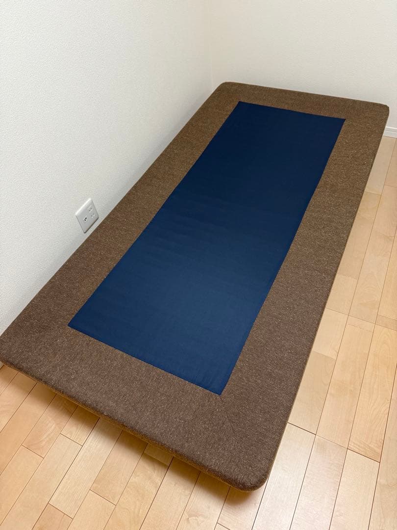 美品　ベッドフレーム　ホテル採用　ベッド スチールボトム S(シングル)サイズ