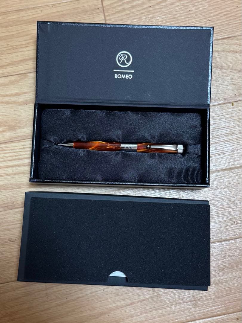 ROMEO / ロメオNo.3 細軸 イタリアンアンバー